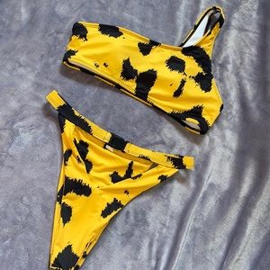 Matte collection bikini